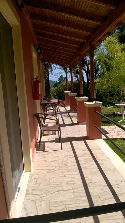 Bozikis Apartments & Studios Paleokastritsa Værelse billede